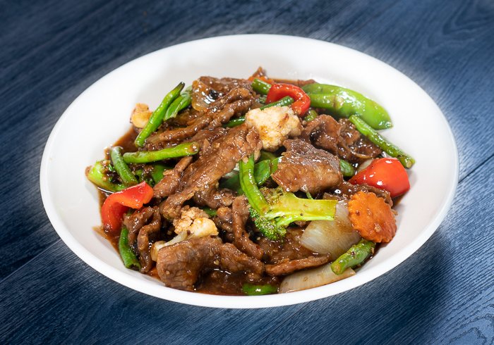 Dish 204: Beef, Chicken or Pork Stir-Fried with Black Bean Sauce & Vegetables